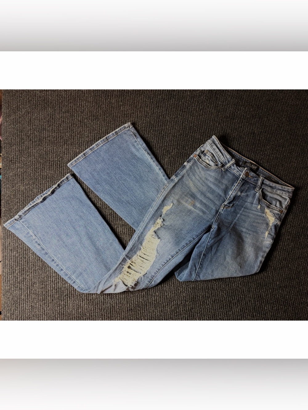 Judy Blue Distressed Flare Jeans 5/27 Light Wash Ripped Bell Bottom